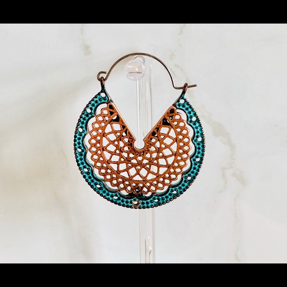 Annabelle Metallic 2 Tone Earrings - Picture 3 of 4